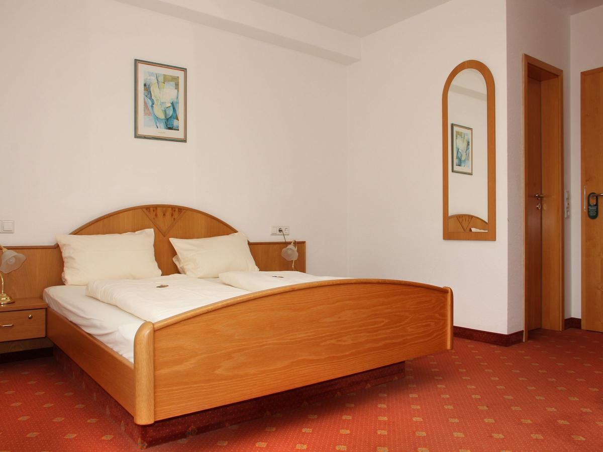 Gasthof Roessle Vogtsburg Room photo